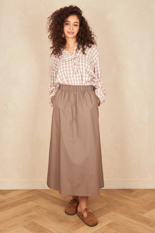 TAUPE
